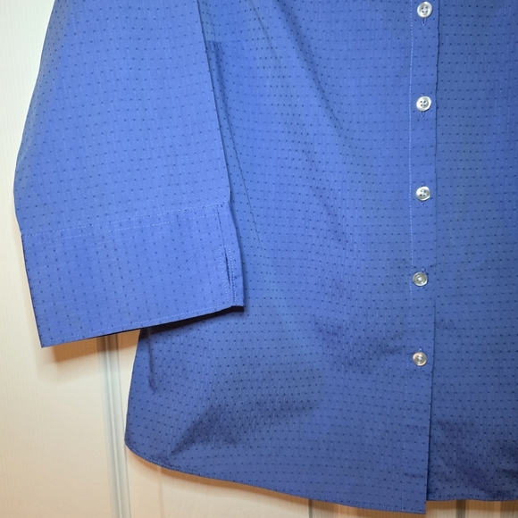 Lands' End Blue 3/4 Sleeve Button Down, 4 - Picture 4 of 10
